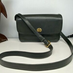 Authentic Vintage Coach Forest Green Crossbody Bag Full Grain Leather USA 90’s